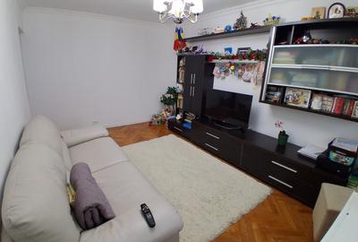 Apartament cu 2 camere decomandat în Canta - 2