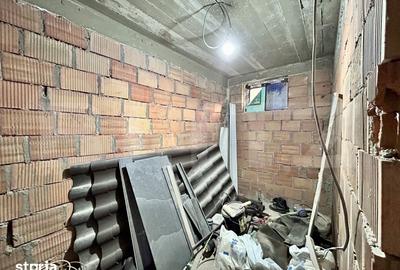 Casă cu 4 camere cu Teren 400 Mp în Central