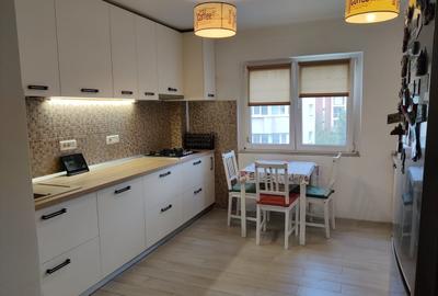 Apartament cu 3 camere decomandat în Vitan - 8