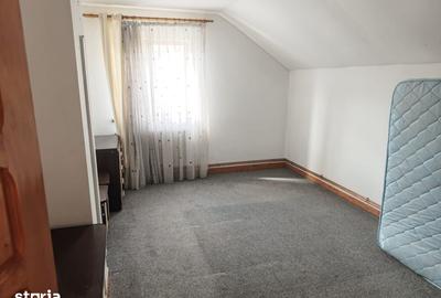 Casă cu 6 camere cu Teren 400 Mp în Calea București