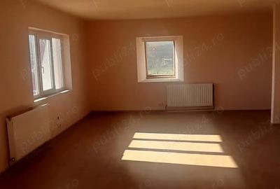 Casă cu 5 camere cu Teren 1000 Mp în Central - 5