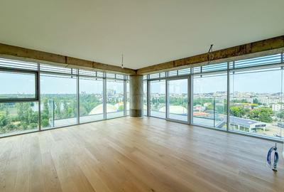 Apartament cu 5 camere semidecomandat în Aviației