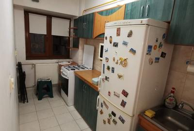 Garsonieră decomandată în Micro 13 - 3