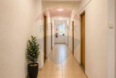Proprietate specială, de 200 mp, în Bartolomeu - 2