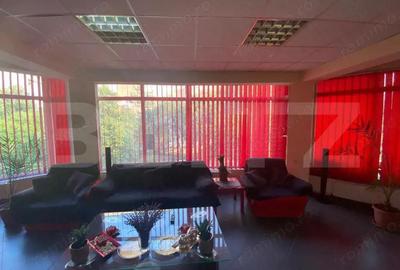 Casă cu 5 camere cu Teren 265 Mp în 1 Mai - 1