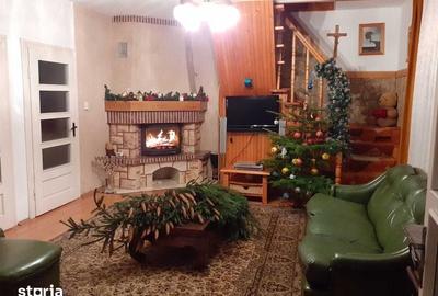 Casă cu 4 camere cu Teren 136 Mp în Central