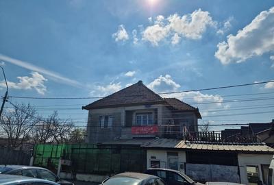 Casă cu 4 camere cu Teren 1500 Mp în Buziașului - 1