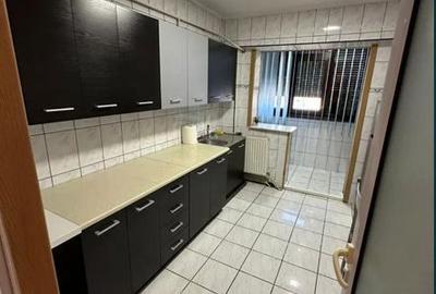Apartament cu 3 camere decomandat în Obor - 3