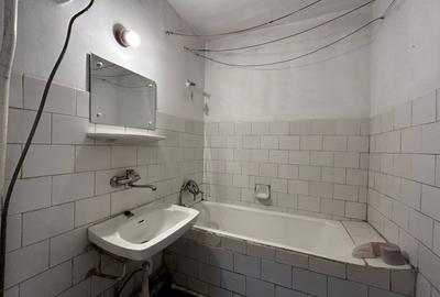 Apartament cu 3 camere semidecomandat în Independenței - 5