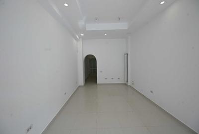 Spațiu comercial, de 53 mp, în Central