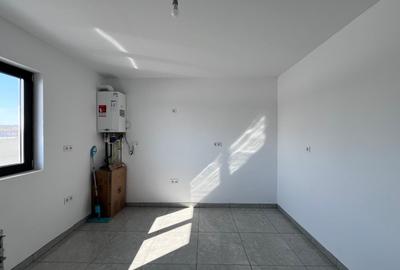 Casă cu 3 camere cu Teren 330 Mp în Pantelimon - 1