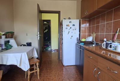 Apartament cu 3 camere decomandat în Aradului - 8