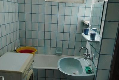 Garsonieră decomandată în Central - 2