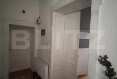 Apartament cu 5 camere decomandat în Central - 3