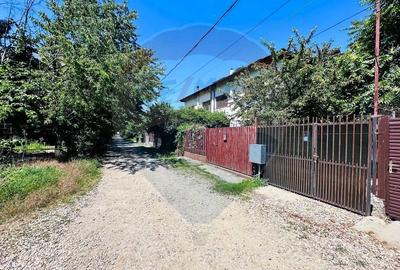 Casă cu 4 camere cu Teren 250 Mp în Gulia - 2