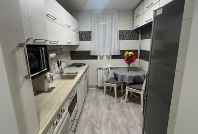 Apartament cu 3 camere semidecomandat în Tomis II - 2