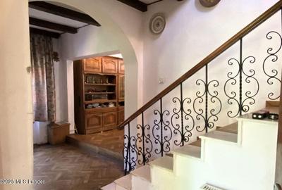 Casă individuală cu 6 camere cu Teren 320 Mp în Bran - 30