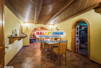 Casă cu 9 camere cu Teren 4200 Mp în Răzvad - 3