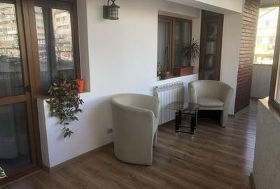 Apartament cu 3 camere decomandat în Păcurari