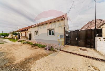 Casă individuală cu 2 camere cu Teren 100 Mp în Pârneava - 1