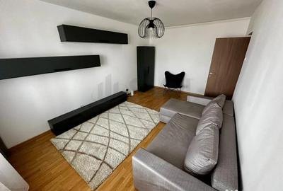 Apartament cu 3 camere decomandat în Tineretului - 2
