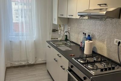 Apartament cu 3 camere decomandat în Central - 2