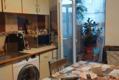 Apartament cu 2 camere decomandat, mobilat în Poarta 6 - 4