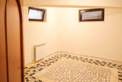 Casă cu 11 camere cu Canalizare în Pipera - 13