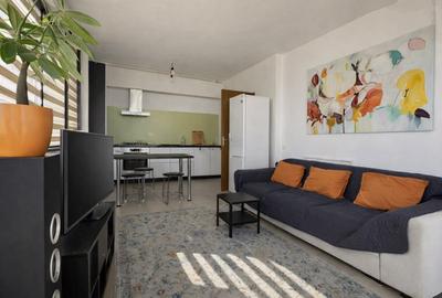 Apartament cu 3 camere în Metalurgiei
