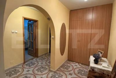 Apartament cu 3 camere decomandat în Obcini