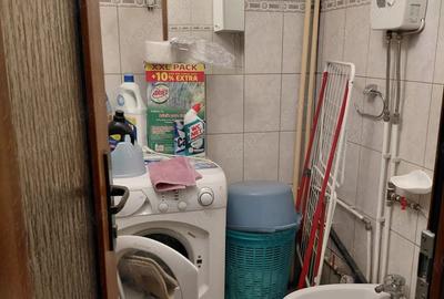 Apartament cu 3 camere decomandat în Micro 21 - 2
