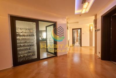 Casă individuală cu 8 camere cu Canalizare în Central - 23