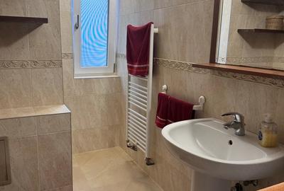 Apartament cu 2 camere semidecomandat în Cornișa