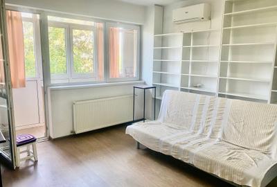 Garsonieră decomandată, mobilată în Brâncoveanu