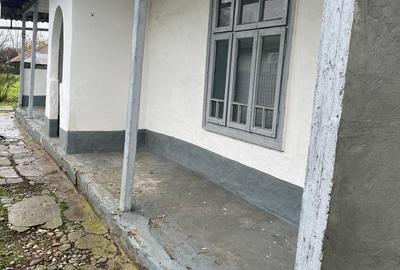 Casă cu 2 camere cu Teren 1800 Mp în Frăsinet - 2