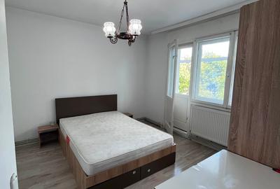 Apartament cu 2 camere semidecomandat în Tătărași