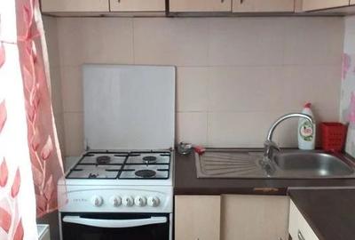 Garsonieră decomandată în 13 Septembrie