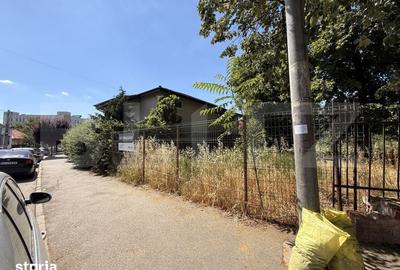 Teren de 596 mp, în Central - 4
