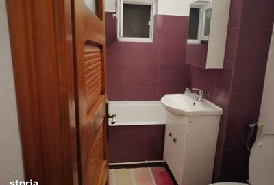 Apartament cu 2 camere decomandat în Rovine - 1
