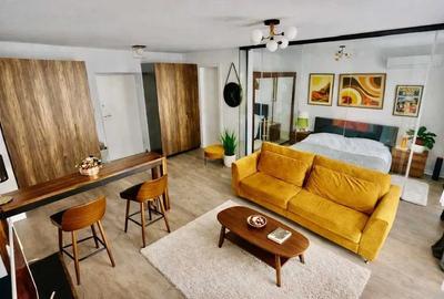 Apartament cu 2 camere semidecomandat, mobilat în Aviației