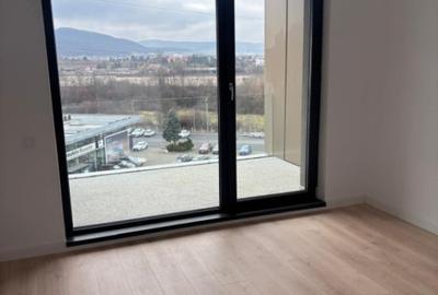 Apartament cu 2 camere semidecomandat în Florești - 1