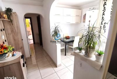 Apartament cu 2 camere decomandat în Vest - 3
