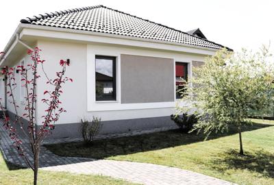 Casă cu 4 camere cu Teren 350 Mp în Nord
