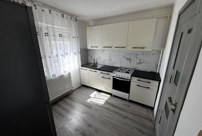 Apartament cu 2 camere semidecomandat în Unirii Sud