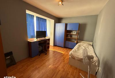 Apartament cu 3 camere în Săsar