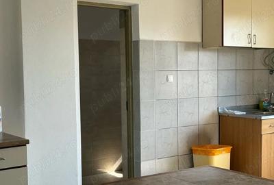 Casă cu Teren 1000 Mp în Central