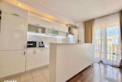 Apartament cu 3 camere semidecomandat în Ștefăneștii de Jos