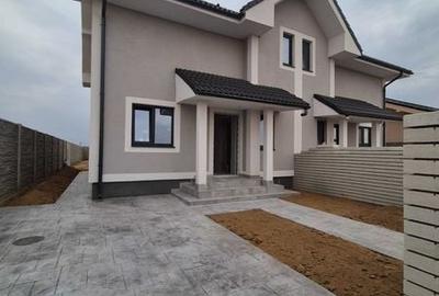 Casă cu 4 camere cu Teren 95 Mp în Moșnița Nouă