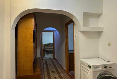 Apartament cu 2 camere decomandat în George Enescu - 2