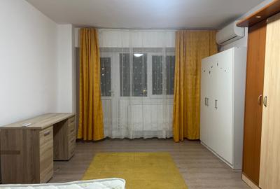 Garsonieră decomandată în Timpuri Noi